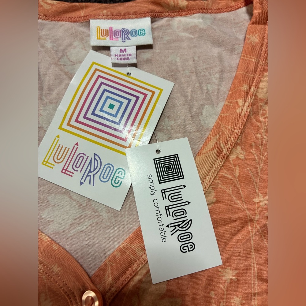 LuLaRoe Peach Floral Short Sleeve Tee - Picture 2 of 3